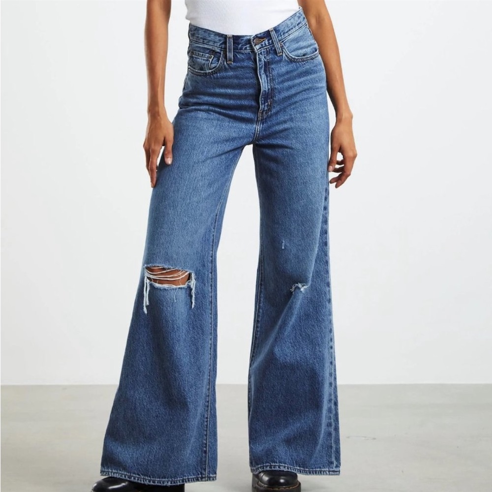 Levi’s high waisted flare jeans